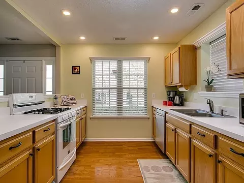 4415 Dolwick Dr, Durham, NC 27713 photo 6