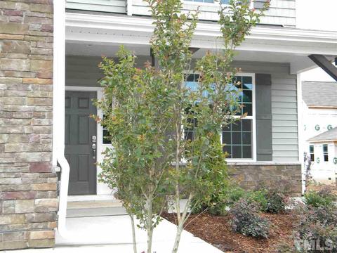 633 Hiddenbrook Dr, Durham, NC 27703 photo 2