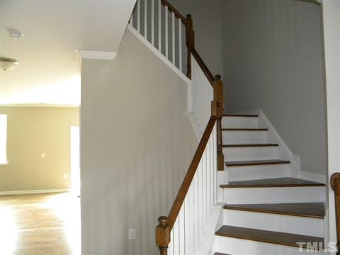 633 Hiddenbrook Dr, Durham, NC 27703 photo 4