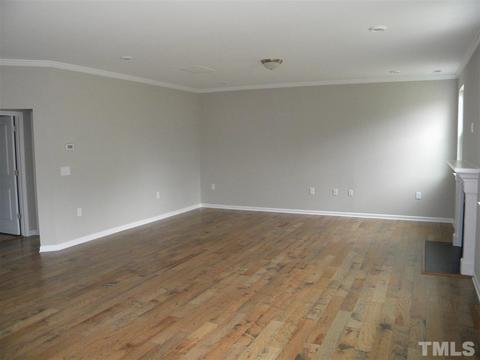 633 Hiddenbrook Dr, Durham, NC 27703 photo 7