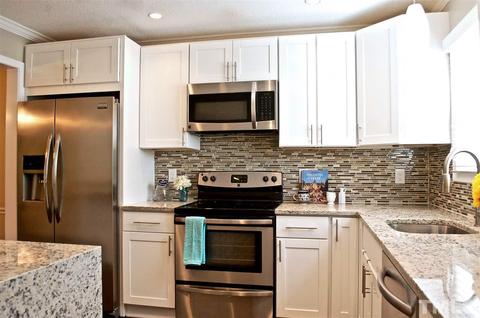 11 Willow Bridge Dr, Durham, NC 27707 photo 4