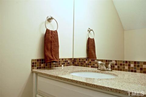 11 Willow Bridge Dr, Durham, NC 27707 photo 12