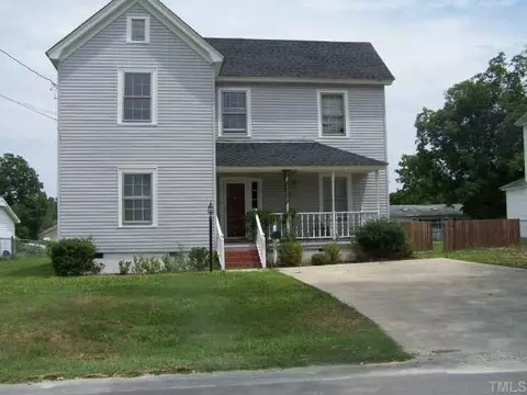 105 N 12th St, Erwin, NC 28339 photo 1