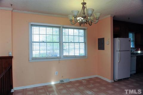 3012 Oldham Ct, Raleigh, NC 27604 photo 6
