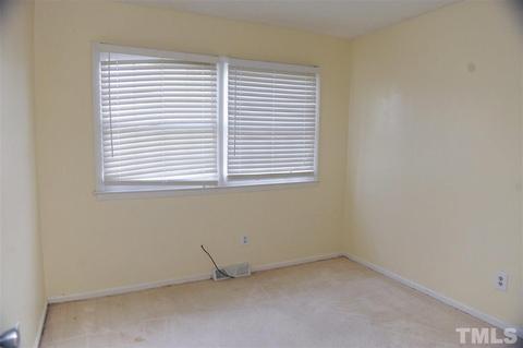 3012 Oldham Ct, Raleigh, NC 27604 photo 14