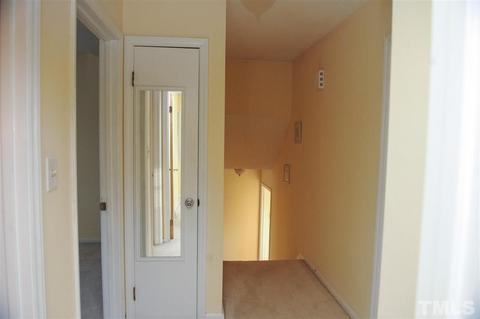 3012 Oldham Ct, Raleigh, NC 27604 photo 8