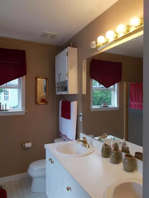 202 Olivia Way, Selma, NC 27576 photo 18