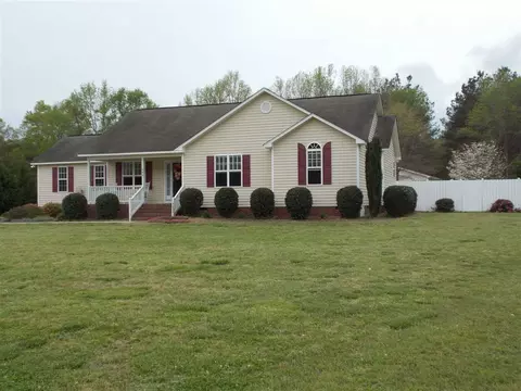 202 Olivia Way, Selma, NC 27576 photo 2