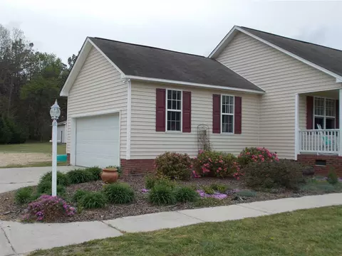 202 Olivia Way, Selma, NC 27576 photo 3
