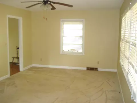 145 Bennett Rd, Coats, NC 27521 photo 5