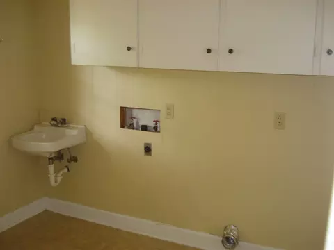 145 Bennett Rd, Coats, NC 27521 photo 3