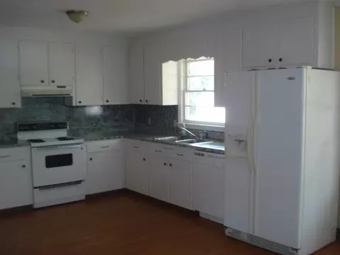 145 Bennett Rd, Coats, NC 27521 photo 4