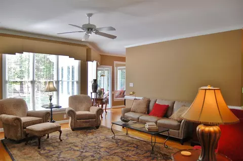 1008 Oak Dr, Durham, NC 27705 photo 7