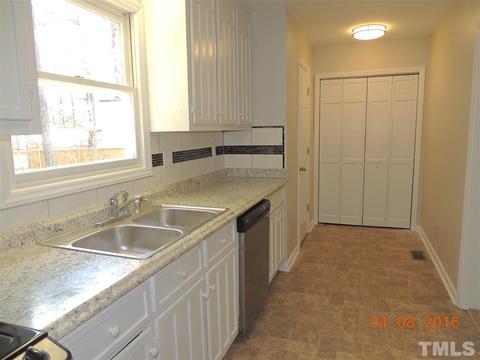 1906 Leonard Dr, Durham, NC 27703 photo 6