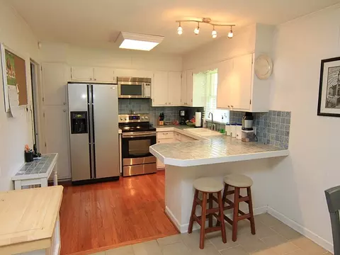 4633 Bennett Memorial Rd, Durham, NC 27705 photo 4
