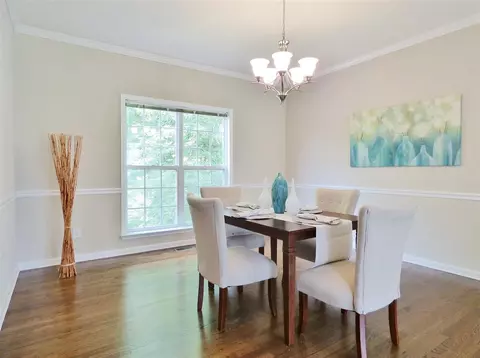 211 Tecumseh Ct, Raleigh, NC 27607 photo 7