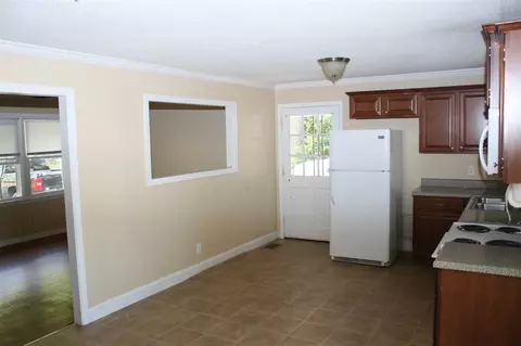 126 Dwight St, Micro, NC 27555 photo 6