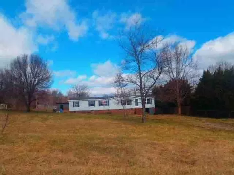 131 Thomas Rock Rd, Harmony, NC 28634 photo 1