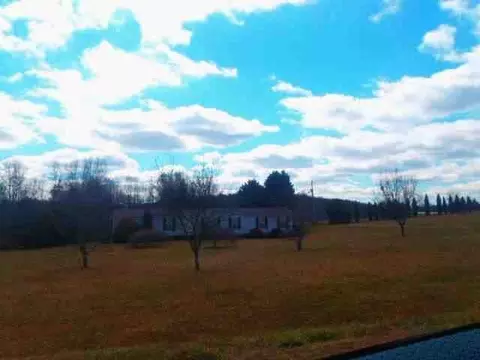 131 Thomas Rock Rd, Harmony, NC 28634 photo 5