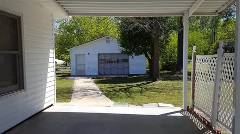 701 Old Post Rd, Erwin, NC 28339 photo 2