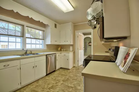 2000 Cedar St, Durham, NC 27701 photo 11