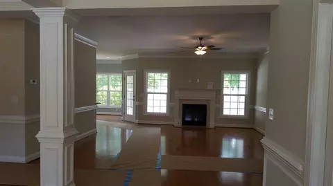 132 Crescent Dr, Dunn, NC 28334 photo 3