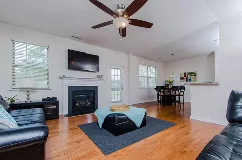 402 Windy Peak Loop, Cary, NC 27519 photo 4