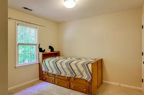 712 Valley Dr, Durham, NC 27704 photo 13
