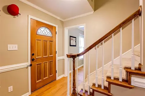 712 Valley Dr, Durham, NC 27704 photo 4
