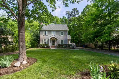 712 Valley Dr, Durham, NC 27704 photo 2