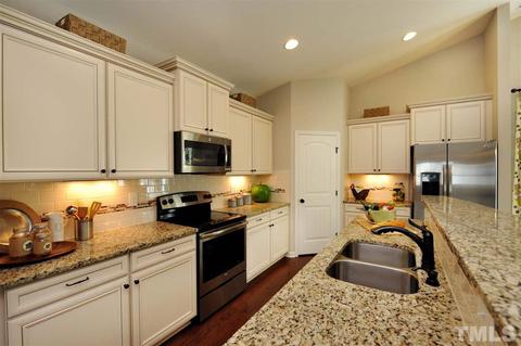 6621 Middlegrove Ln, Willow Spring, NC 27592 photo 6