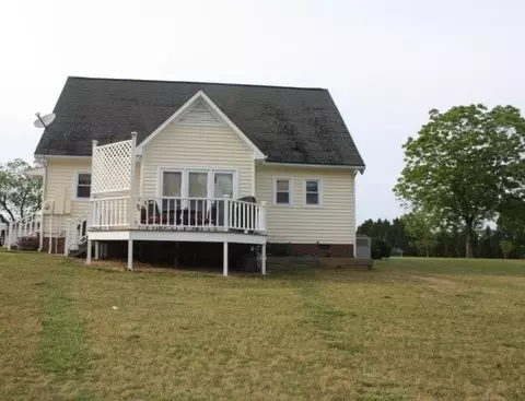 1173 Byrdtown Rd, Benson, NC 27504 photo 3