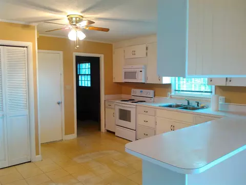 801 Meadowlark, Dunn, NC 28334 photo 8