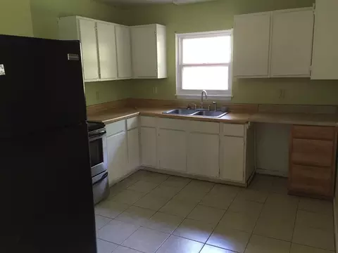 824 Waring St, Durham, NC 27704 photo 8