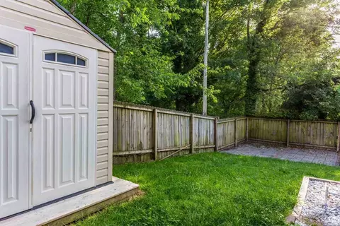 910 E Jones St, Raleigh, NC 27601 photo 21
