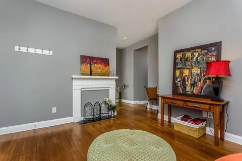 910 E Jones St, Raleigh, NC 27601 photo 7