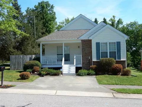 6103 Forest Ridge Dr, Durham, NC 27713 photo 1
