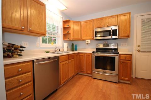 3 Bluffside Ct, Durham, NC 27712 photo 2