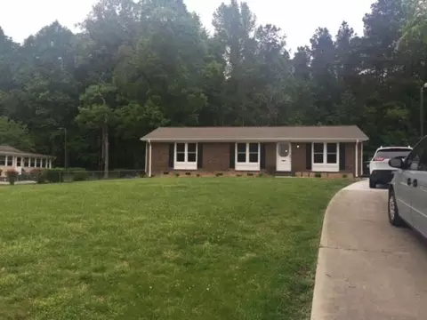810 Lakeview Rd, Durham, NC 27712 photo 2