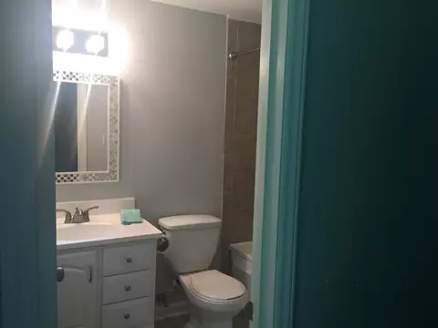 810 Lakeview Rd, Durham, NC 27712 photo 3