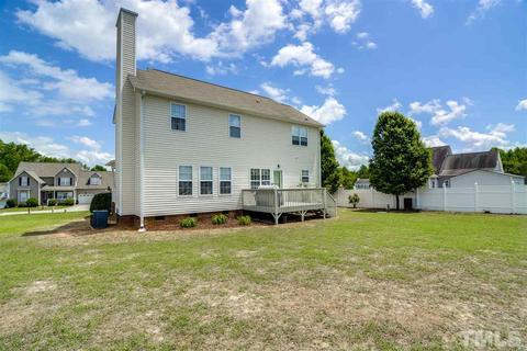 819 Glory Pond Ct, Willow Spring, NC 27592 photo 4