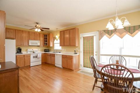 819 Glory Pond Ct, Willow Spring, NC 27592 photo 10