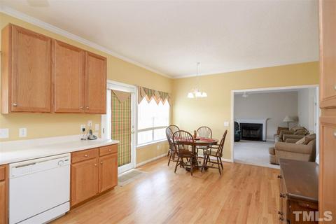 819 Glory Pond Ct, Willow Spring, NC 27592 photo 8