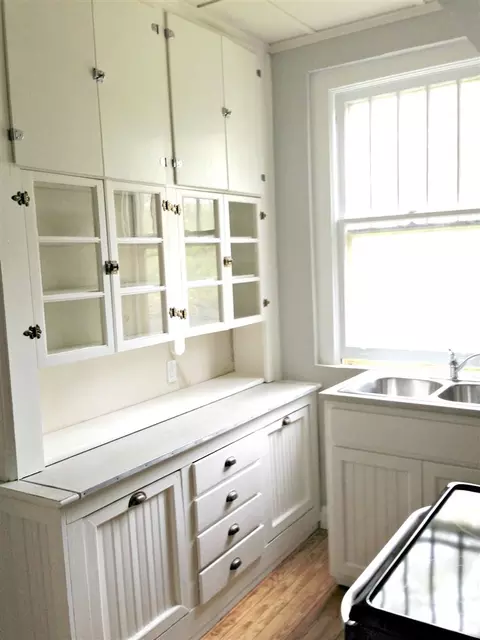 204 E Markham Ave, Durham, NC 27701 photo 2