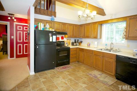 106 Spring St, Durham, NC 27703 photo 9