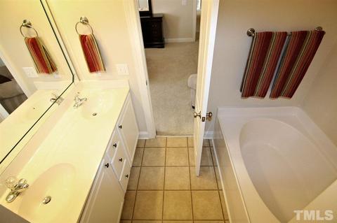 1720 Shell Cracker Dr, Willow Spring, NC 27592 photo 7