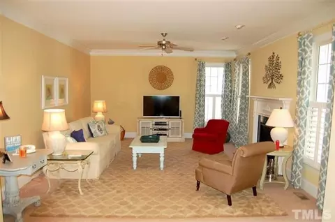 616 Continental Dr, Durham, NC 27712 photo 7