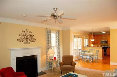 616 Continental Dr, Durham, NC 27712 photo 9