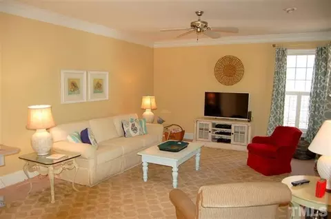 616 Continental Dr, Durham, NC 27712 photo 8