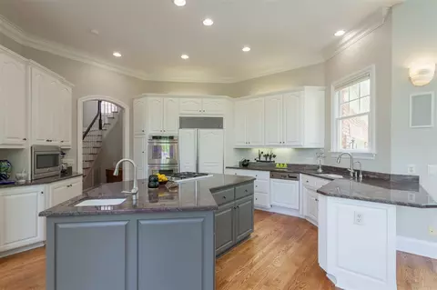 106 Devonbrook Ln, Cary, NC 27518 photo 7